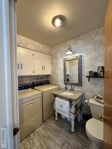 1006 Westergard Avenue, Idaho Falls, ID 83404