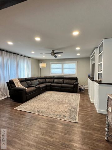 1006 Westergard Avenue, Idaho Falls, ID 83404