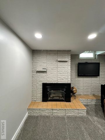 1006 Westergard Avenue, Idaho Falls, ID 83404