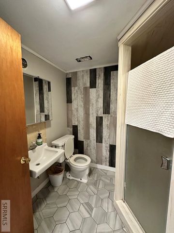 1006 Westergard Avenue, Idaho Falls, ID 83404