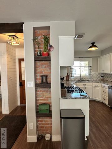 1006 Westergard Avenue, Idaho Falls, ID 83404