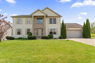 25860 Running Creek Drive, South Bend, IN 46628