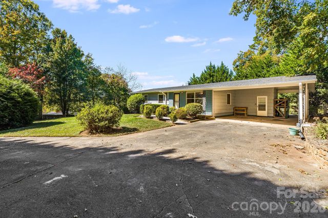 26 Elkmont Drive, Asheville, NC 28804