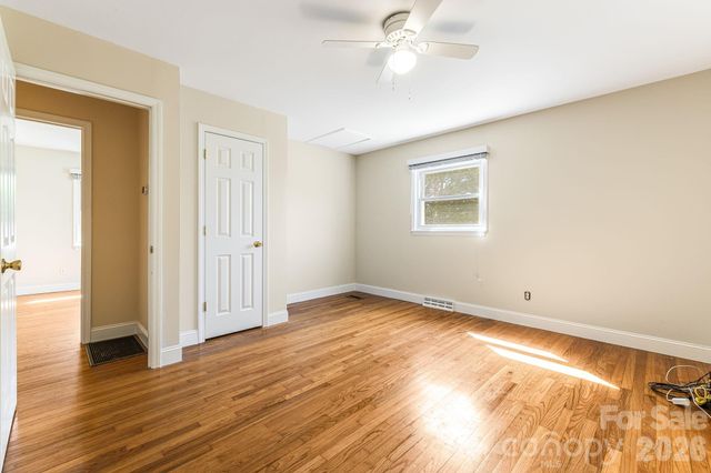 26 Elkmont Drive, Asheville, NC 28804