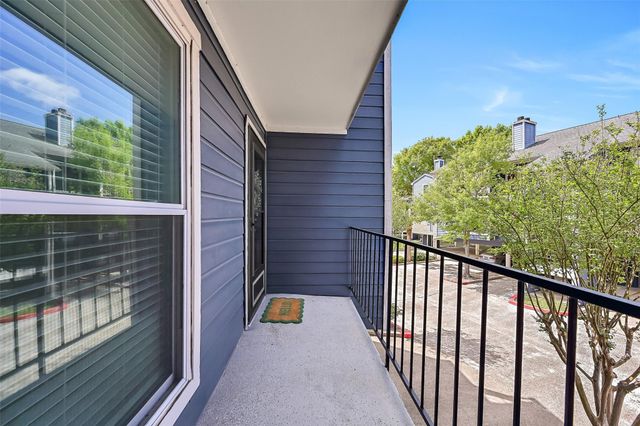 18515 Egret Bay Boulevard 1003, Webster, TX 77058