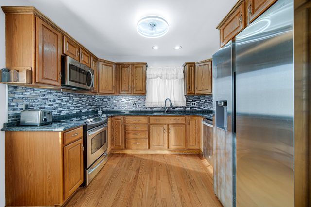 3508 81st Street, Highland, IN 46322