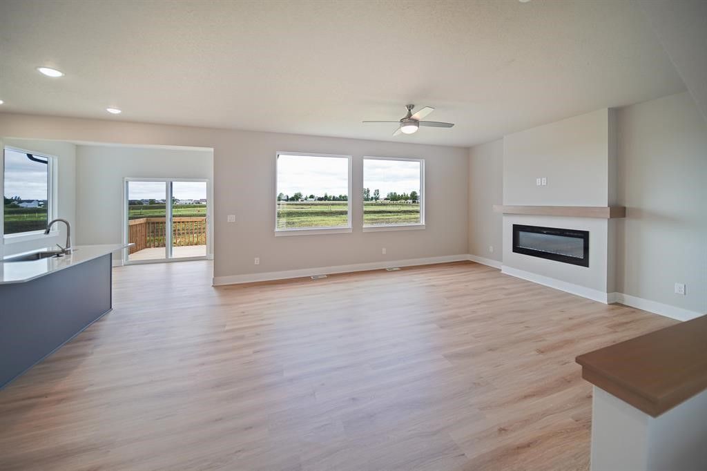 327 41st Street SW, Altoona, IA 50009