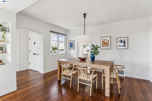 3386 3386 Herrier St, Oakland, CA 94602