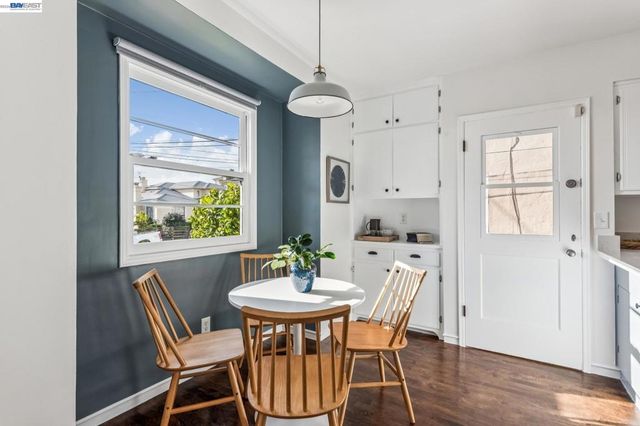 3386 3386 Herrier St, Oakland, CA 94602