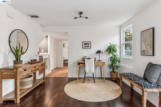 3386 3386 Herrier St, Oakland, CA 94602