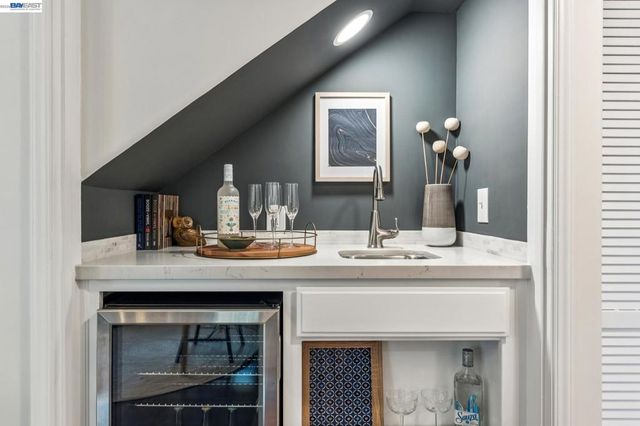 3386 3386 Herrier St, Oakland, CA 94602