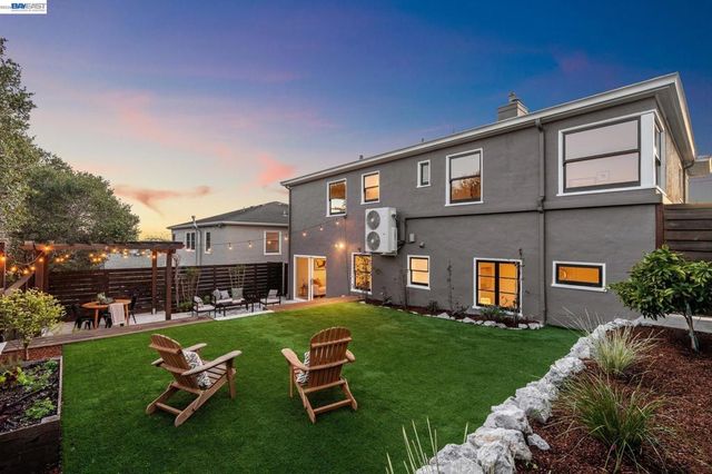 3386 3386 Herrier St, Oakland, CA 94602