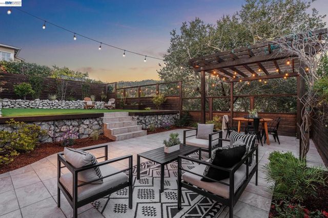 3386 3386 Herrier St, Oakland, CA 94602