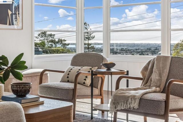 3386 3386 Herrier St, Oakland, CA 94602