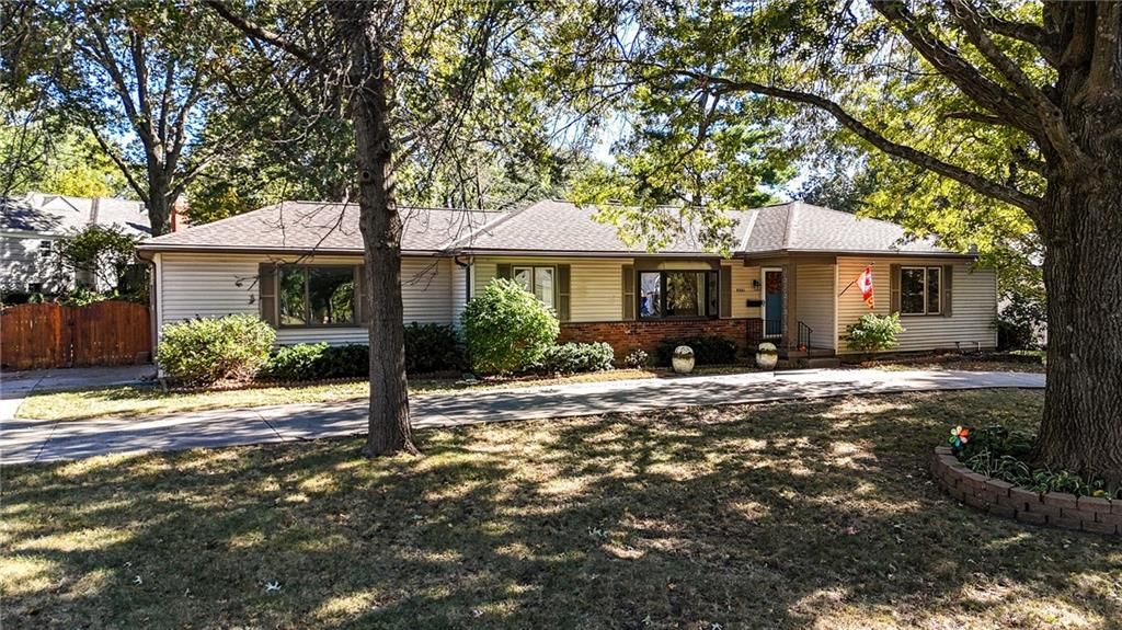 9501 El Monte Street, Overland Park, KS 66207