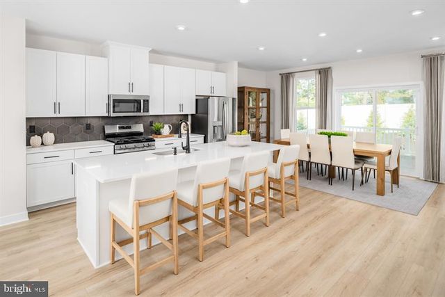 51 RAIL YARD DR, Enola, PA 17025