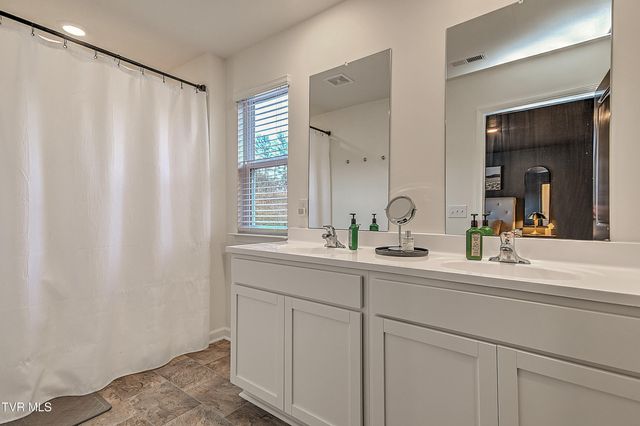 148 Crawford Circle, Bristol, TN 37620