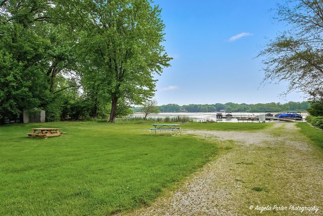 34987 N Gogol Avenue, Ingleside, IL 60041