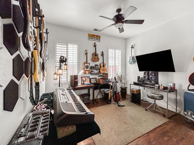 6155 W Goux Avenue, Fresno, CA 93722