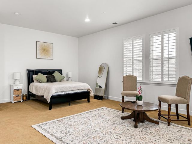 6155 W Goux Avenue, Fresno, CA 93722