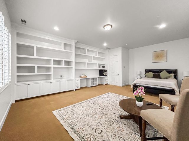 6155 W Goux Avenue, Fresno, CA 93722