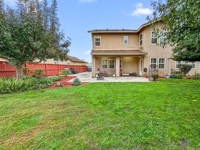 6155 W Goux Avenue, Fresno, CA 93722