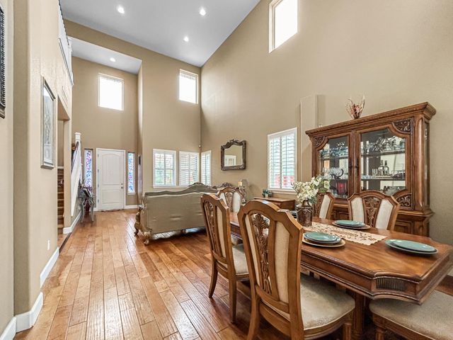 6155 W Goux Avenue, Fresno, CA 93722