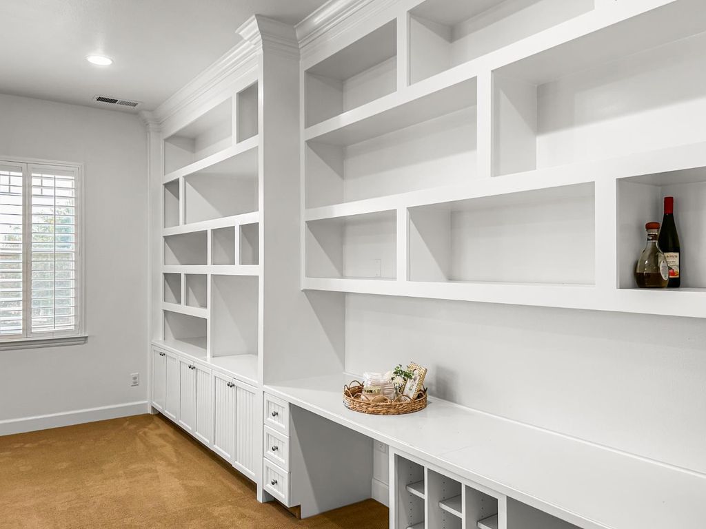 Image 17 of property listing at 6155 W Goux Avenue, Fresno, CA 93722