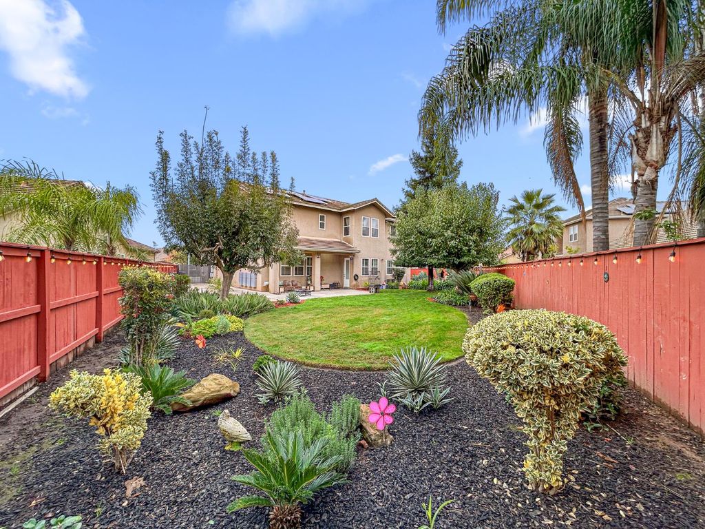 Image 37 of property listing at 6155 W Goux Avenue, Fresno, CA 93722