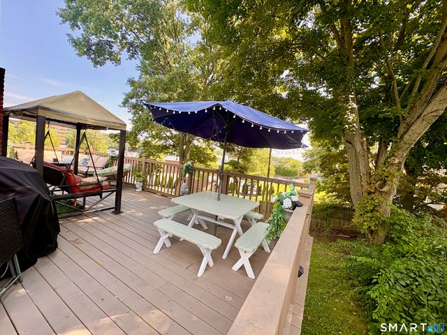 127 Jennings Road, Fairfield, CT 06825