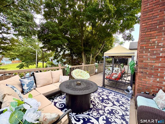 127 Jennings Road, Fairfield, CT 06825