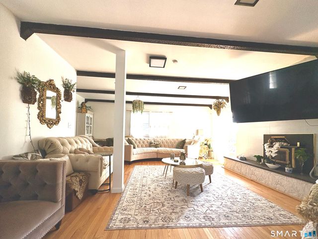 127 Jennings Road, Fairfield, CT 06825