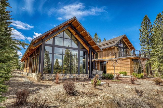 11454 Henness Road, Truckee, CA 96161