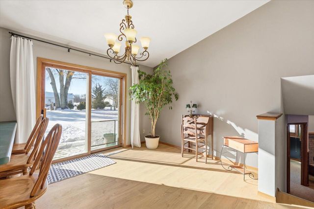 2861 Montclair PLACE, Oshkosh, WI 54904