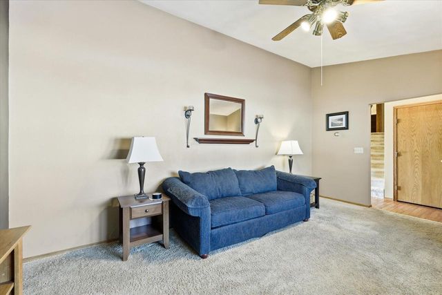 2861 Montclair PLACE, Oshkosh, WI 54904