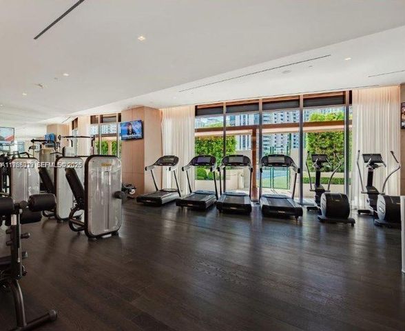 801 S Miami Ave 2708, Miami, FL 33130