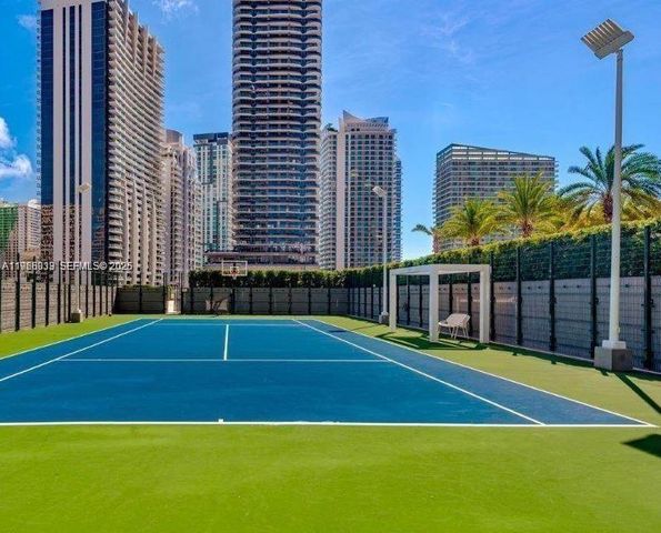 801 S Miami Ave 2708, Miami, FL 33130