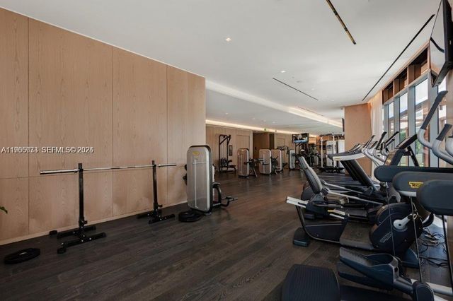 801 S Miami Ave 2708, Miami, FL 33130