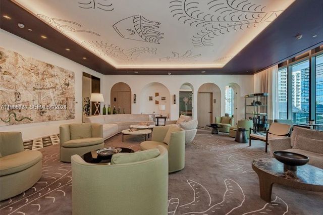 801 S Miami Ave 2708, Miami, FL 33130