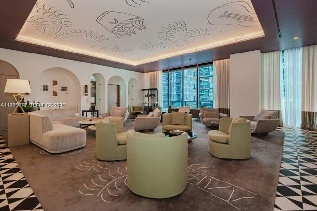 801 S Miami Ave 2708, Miami, FL 33130