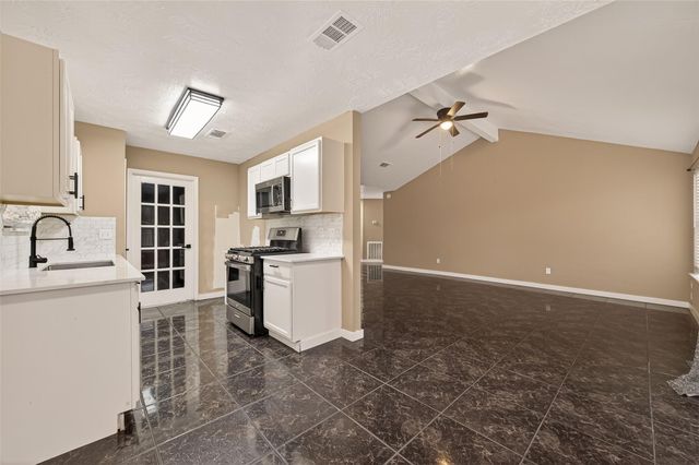 614 Northaire Drive, Houston, TX 77073