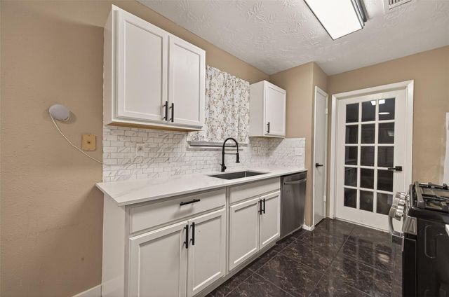 614 Northaire Drive, Houston, TX 77073