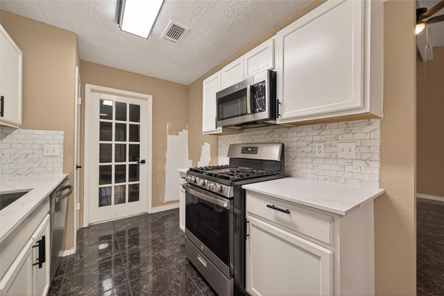 614 Northaire Drive, Houston, TX 77073