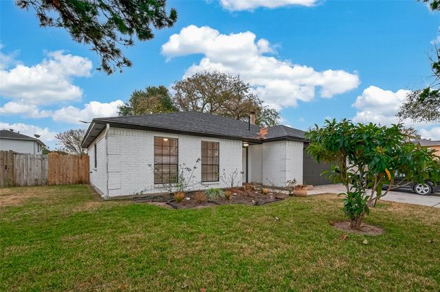 614 Northaire Drive, Houston, TX 77073