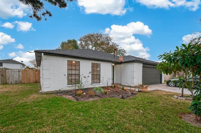 614 Northaire Drive, Houston, TX 77073