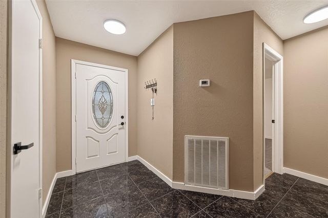 614 Northaire Drive, Houston, TX 77073