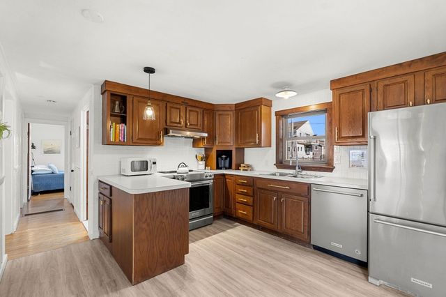 6 Fourth Street, Newbury, MA 01951