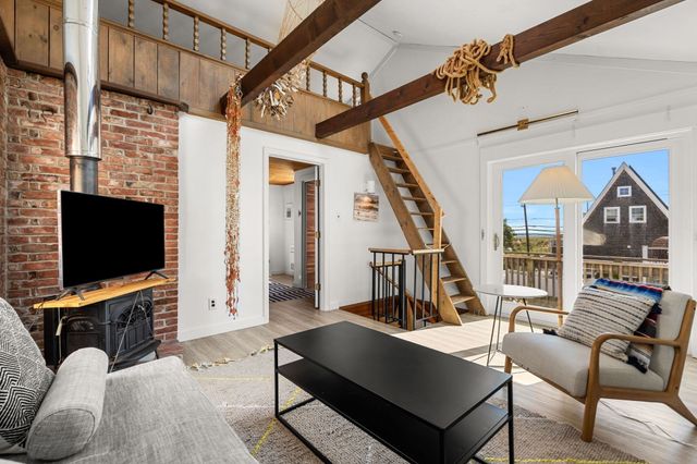 6 Fourth Street, Newbury, MA 01951