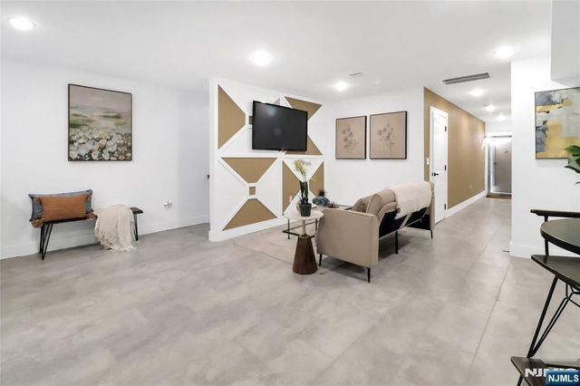 173 Columbia Avenue, Irvington, NJ 07111