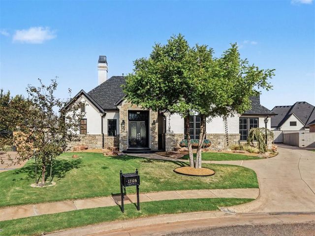 17104 Hawks Ridge Lane, Edmond, OK 73012
